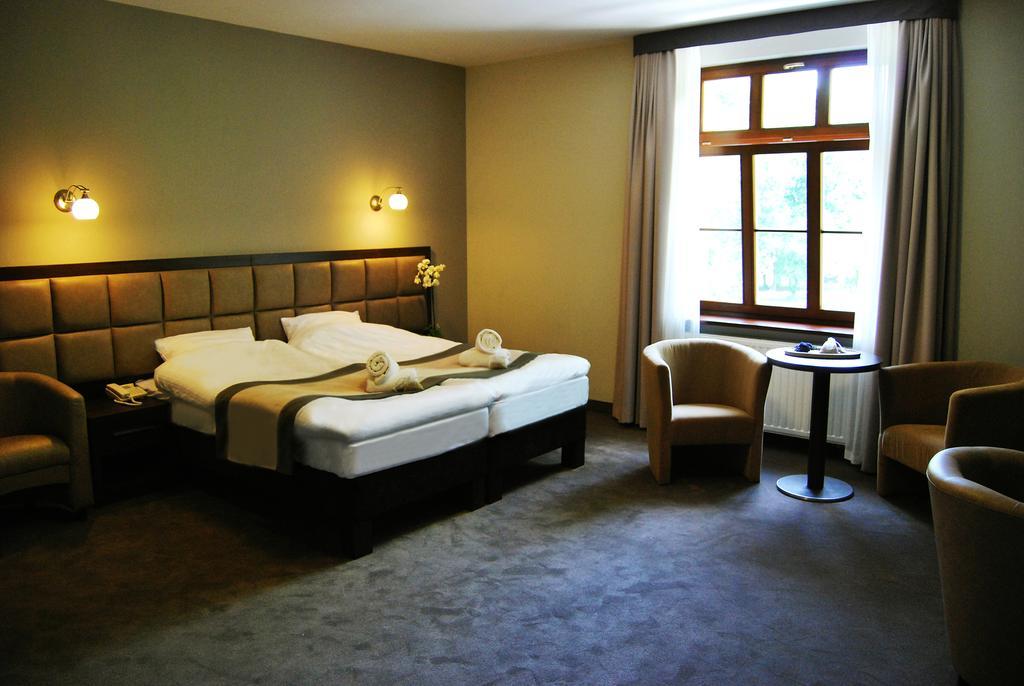 Dwor Spalice Spa Residence & Restaurant Lawendowa Restauracja Olesnica  Bilik gambar