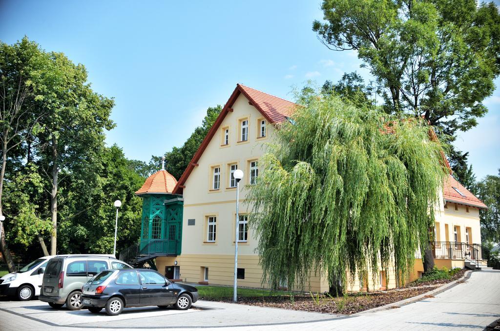 Dwor Spalice Spa Residence & Restaurant Lawendowa Restauracja Olesnica  Luaran gambar